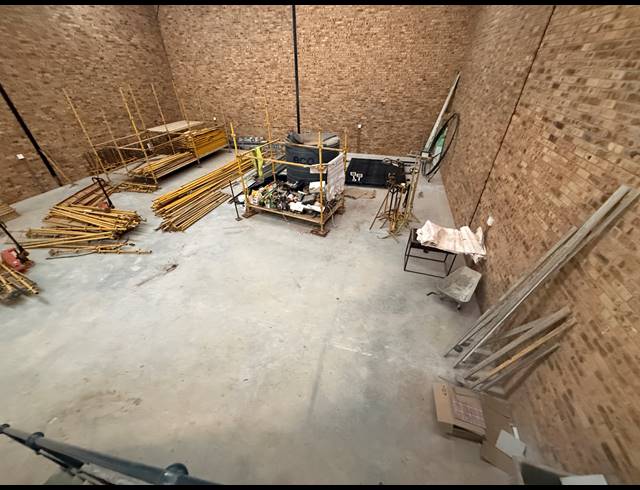 395M² WAREHOUSE FOR SALE IN BARTLETT